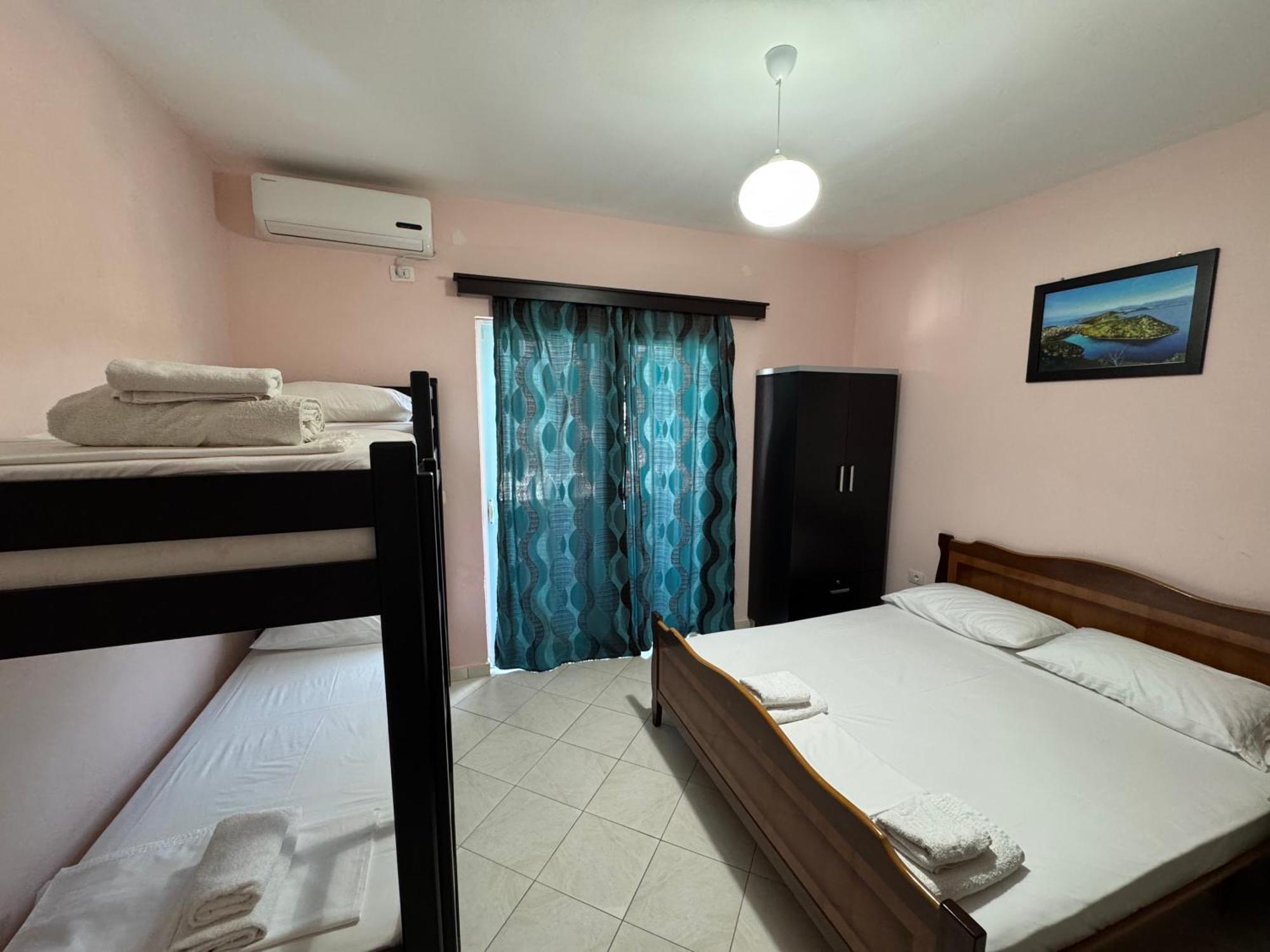 Center & Pool Villa Ksamil