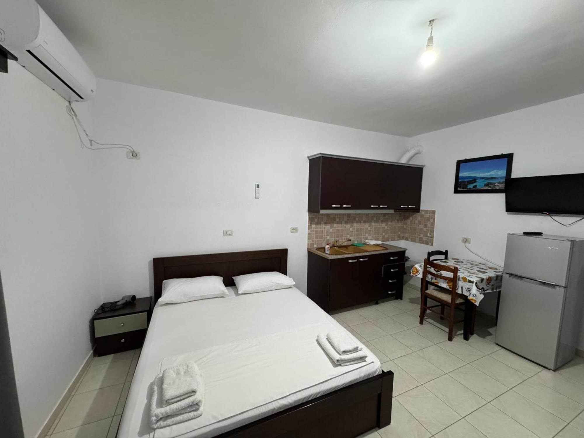 Villa Center & Pool Ksamil